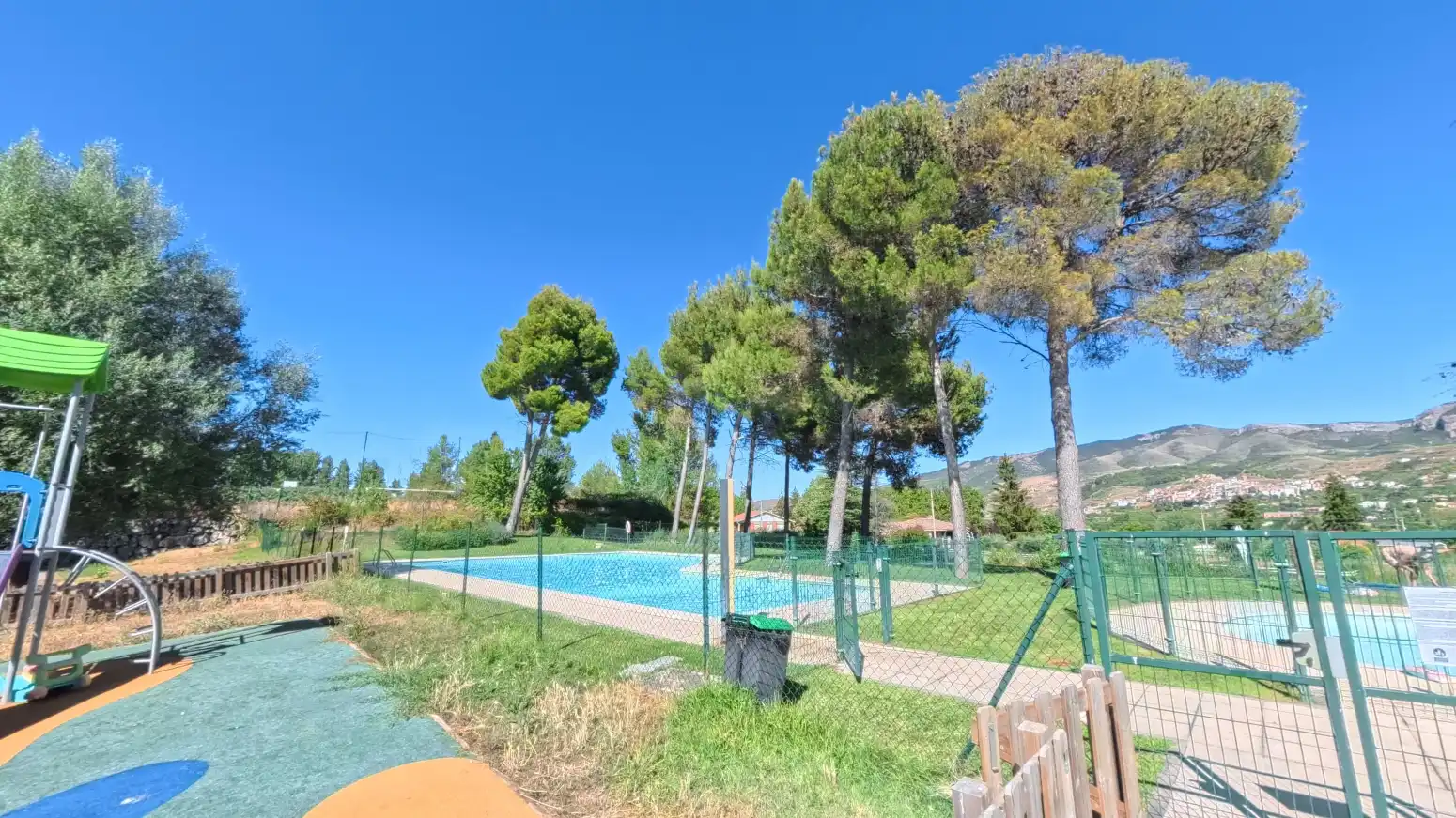 Swimming pool of Flat for sale in Nalda  with Heating, Private garden and Parquet flooring