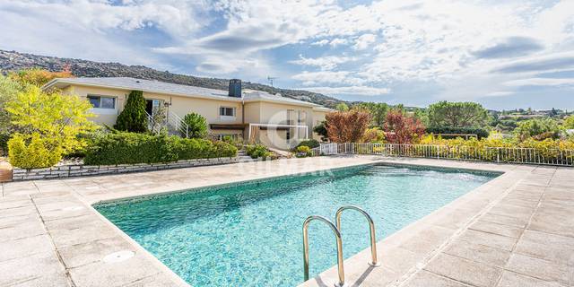 Casa-chalet en Venta en Villalba Pueblo