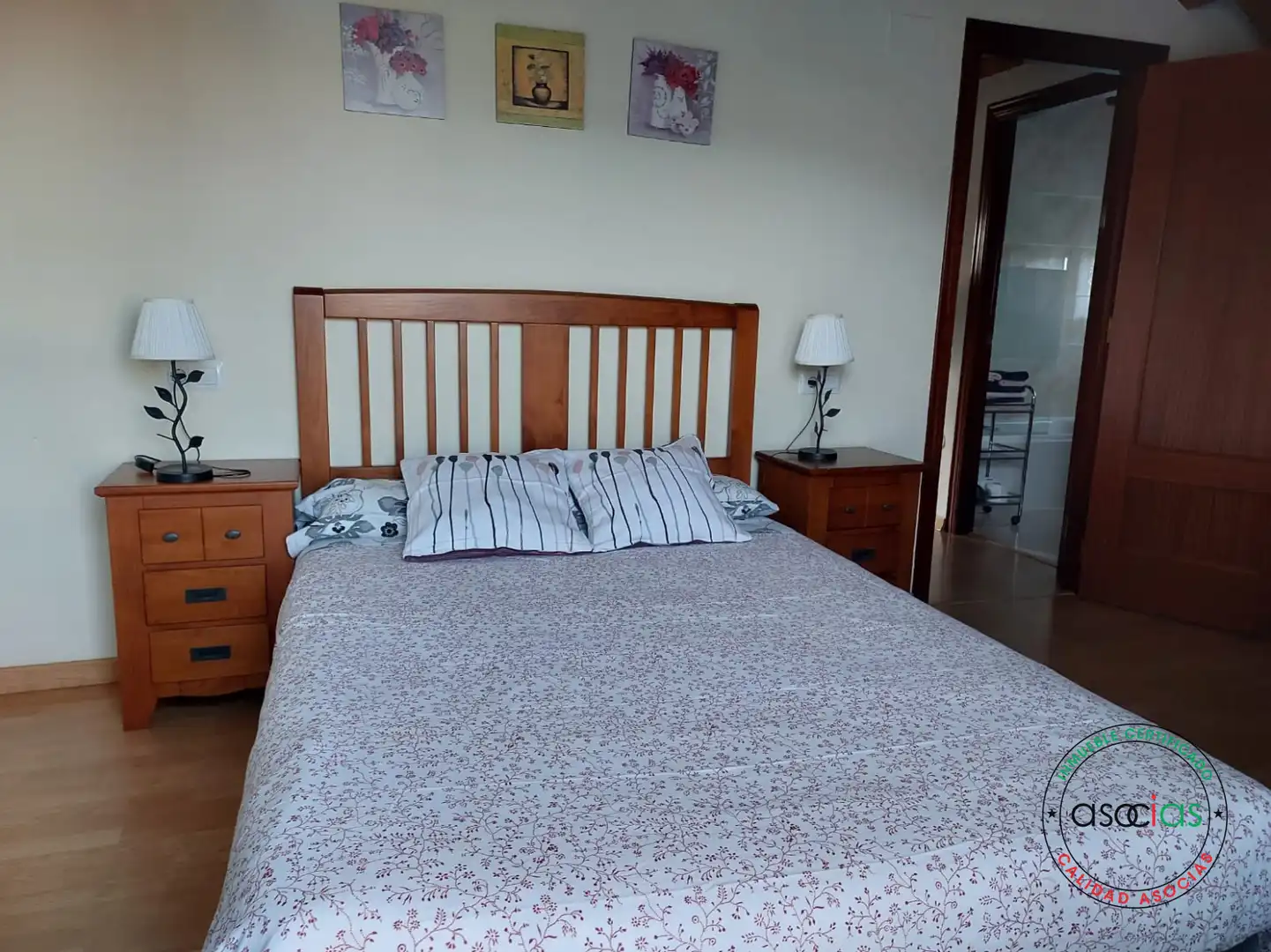 Dormitori de Casa o xalet en venda en Parres amb Calefacció, Jardí privat i Terrassa