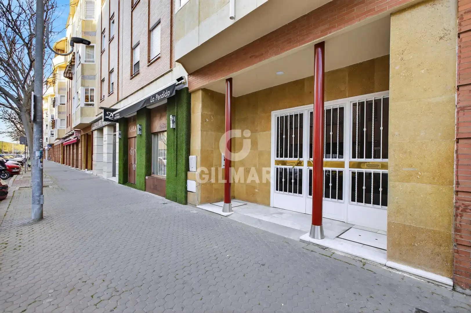 Vista exterior de Pis en venda en Sevilla amb Calefacció i Balcó