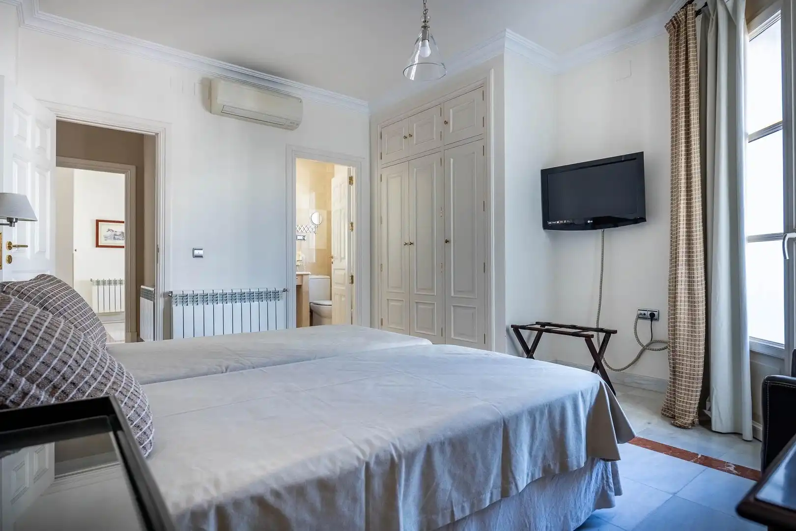 Habitación de Casa o chalet de alquiler en Aracena con Aire acondicionado, Jardín privado y Terraza