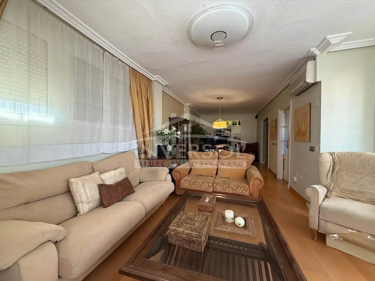 Sala de estar de Ático en venta en El Ejido con Aire acondicionado, Calefacción y Parquet