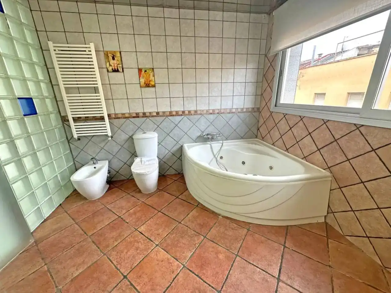 Bany de Dúplex en venda en Terrassa amb Calefacció, Terrassa i Moblat