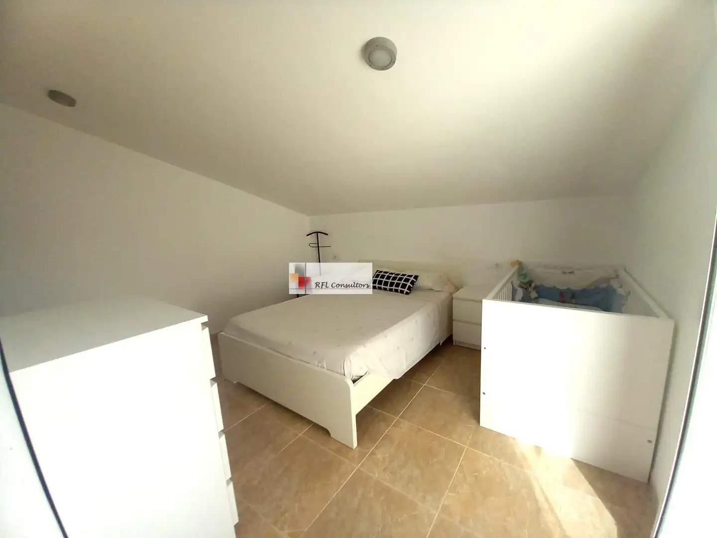 Habitación de Ático en venta en Sant Jaume d'Enveja con Aire acondicionado, Trastero y Balcón