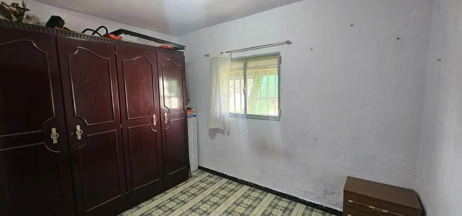 Dormitori de Casa o xalet en venda en Cheste amb Jardí privat i Alarma