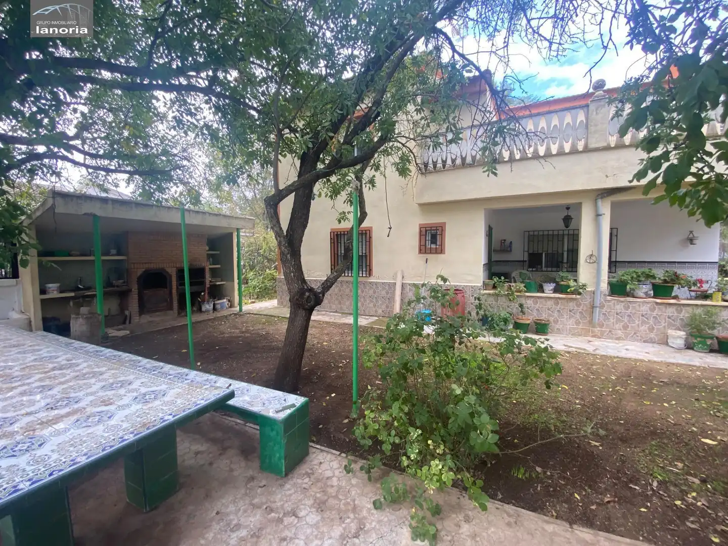 Vista exterior de Casa o xalet en venda en Albacete amb Jardí privat, Terrassa i Piscina