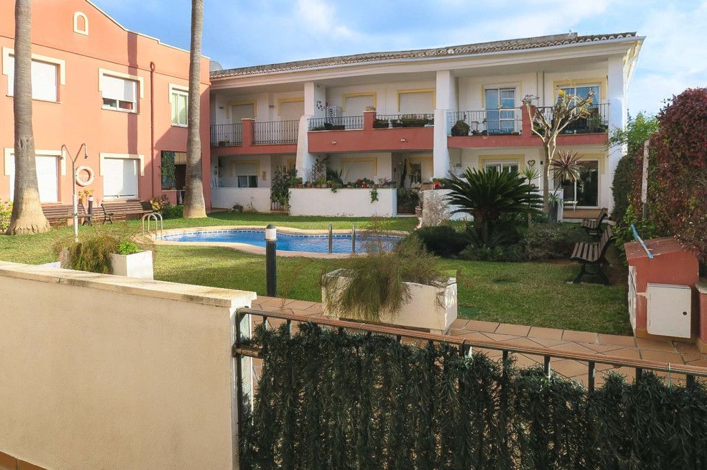 Vista exterior de Apartament en venda en Dénia amb Terrassa