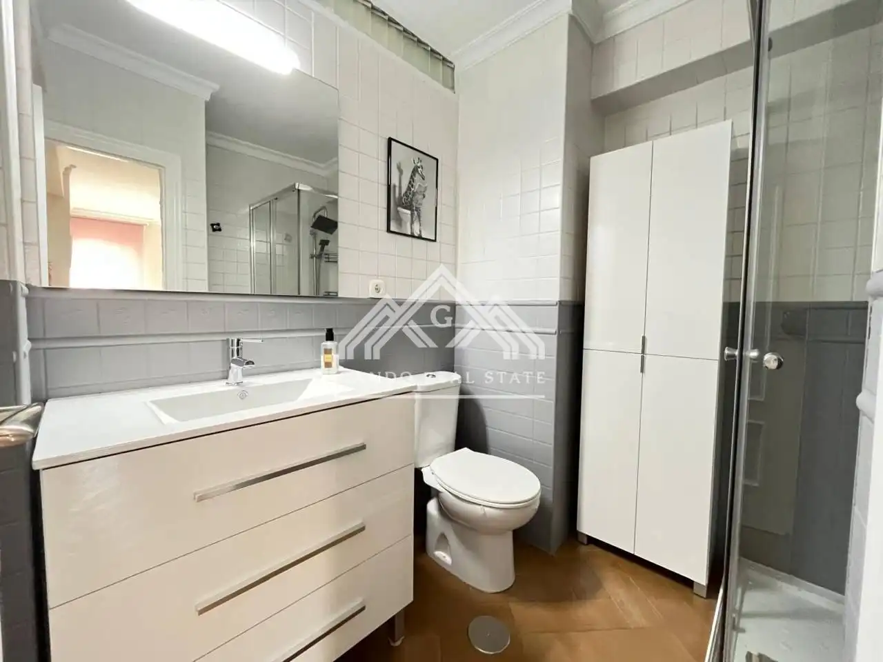 Baño de Piso de alquiler en Dos Hermanas con Aire acondicionado y Amueblado