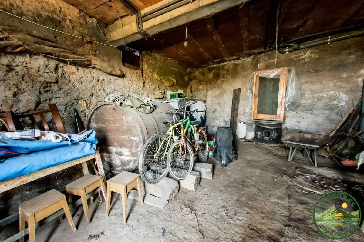 Haus oder Chalet zum Verkauf in Corullón mit Heizung, Privatgarten und Parkett
