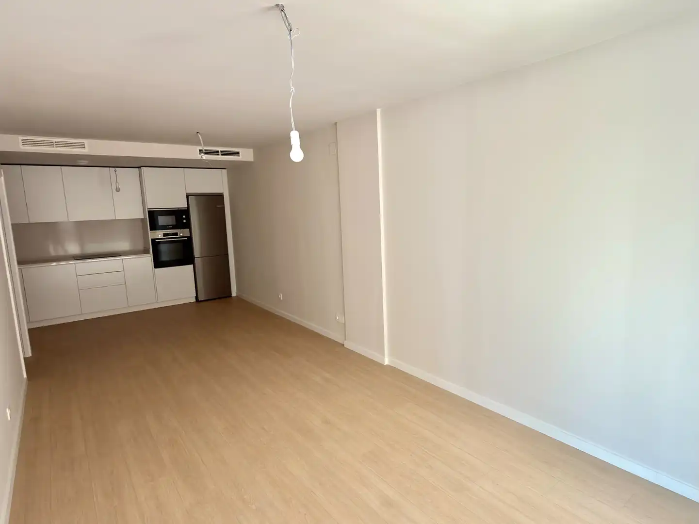 Flat for sale in Valencia  with Air Conditioner, Parquet flooring and Terrace
