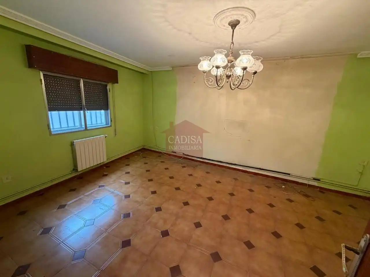 Sala d'estar de Casa o xalet en venda en Carbajosa de la Sagrada amb Calefacció, Jardí privat i Terrassa