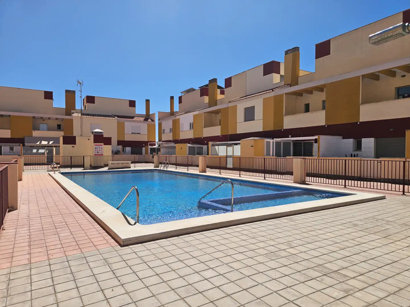 Swimming pool of Detached homes for sale in Los Alcázares  with Air Conditioner, Heating and Private garden