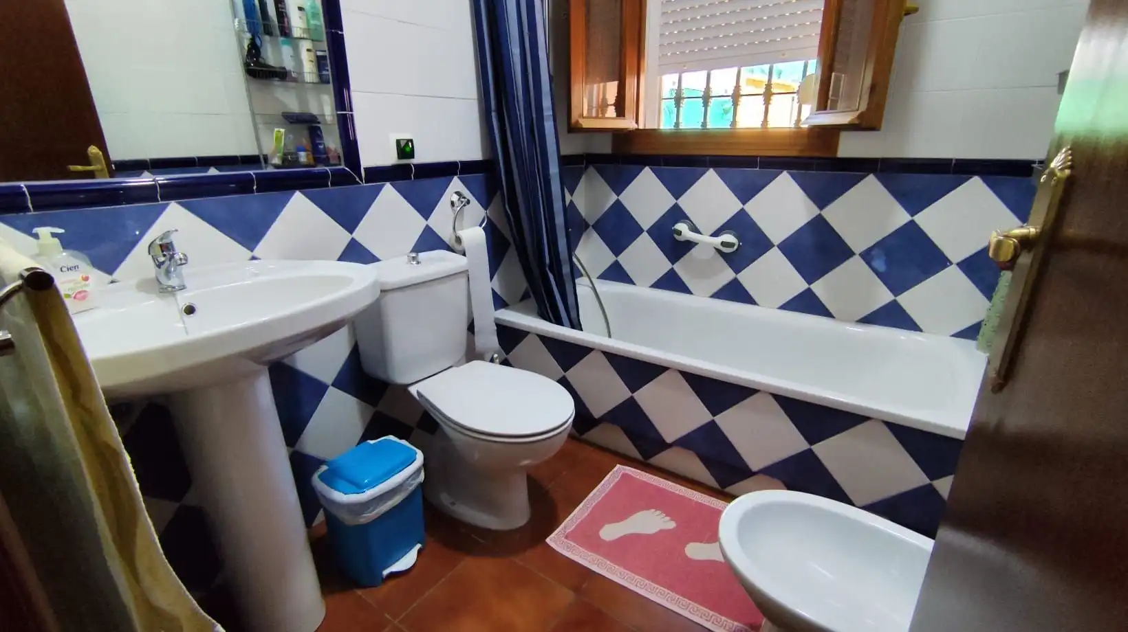 House with garden for sale in El Castillo de las Guardas, imagen 14