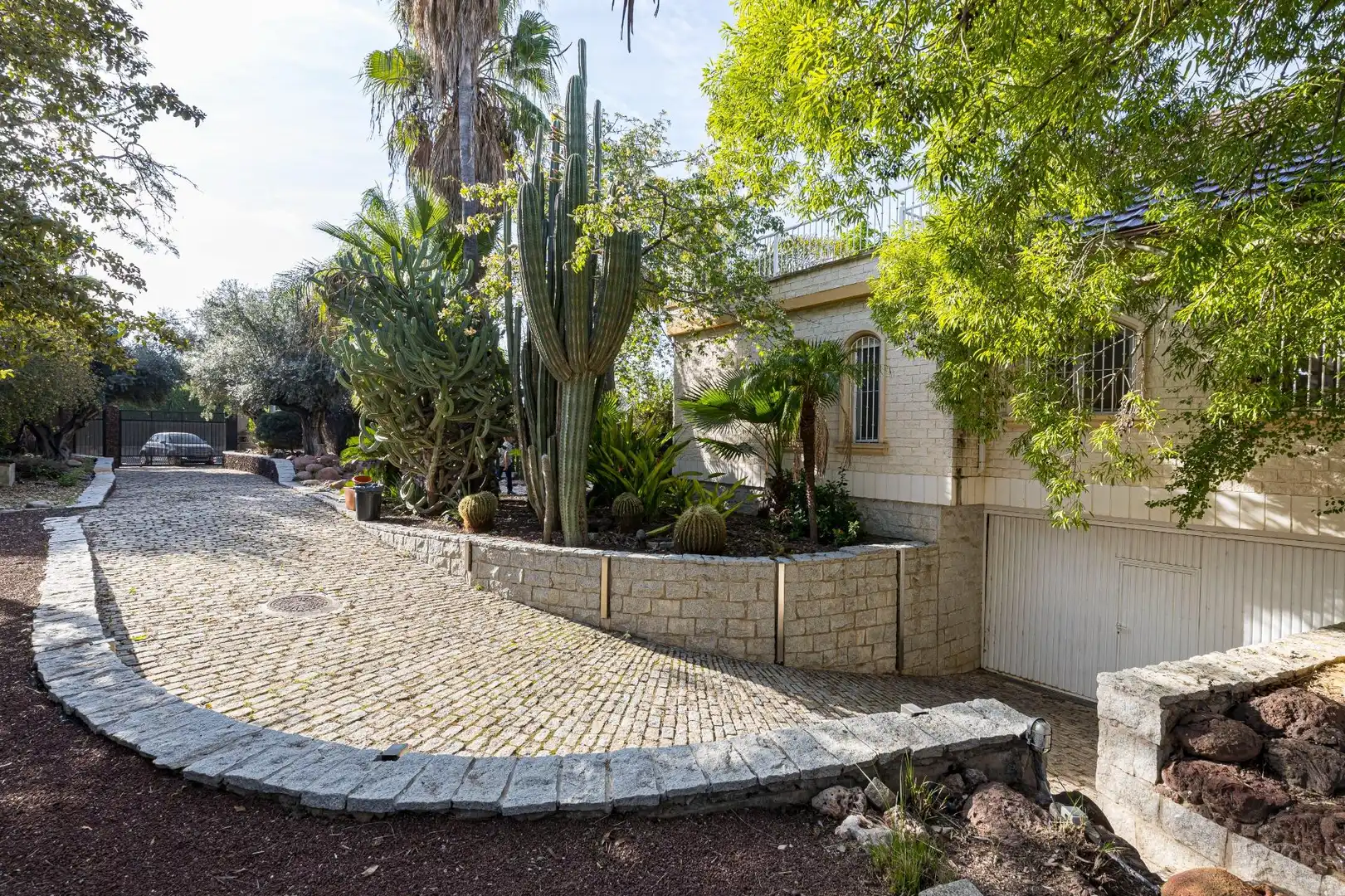 Vista exterior de Casa o xalet en venda en Murcia amb Jardí privat, Terrassa i Traster