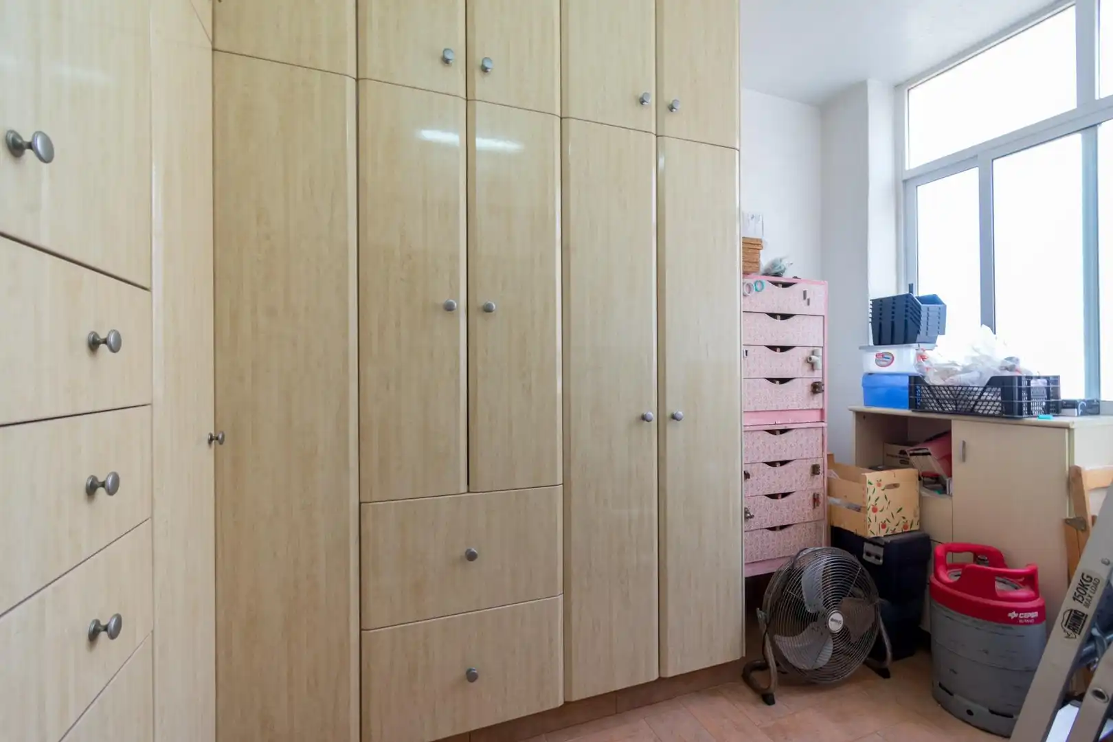 Habitación de Apartamento de alquiler en Los Montesinos con Aire acondicionado y Terraza