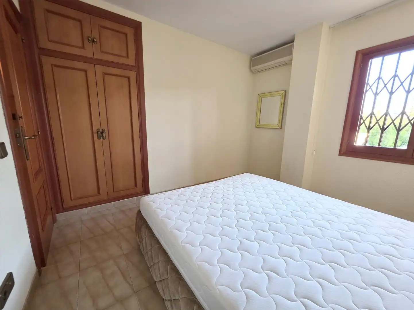 Habitación de Casa o chalet de alquiler en Benicasim / Benicàssim con Aire acondicionado, Jardín privado y Trastero