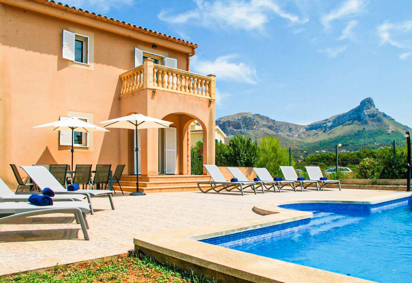 Vista exterior de Casa o xalet en venda en Artà amb Jardí privat