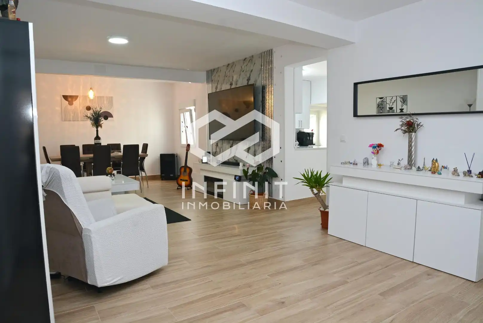 Living room of Houses for sale in Mazuecos  with Air Conditioner and Balcony