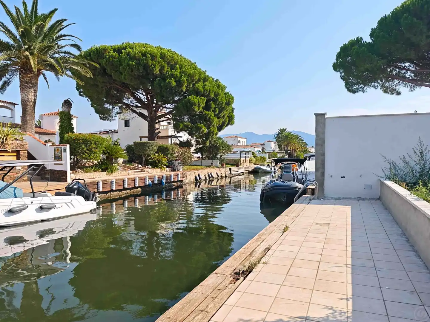 Exterior view of Houses for sale in Empuriabrava  with Air Conditioner, Heating and Terrace