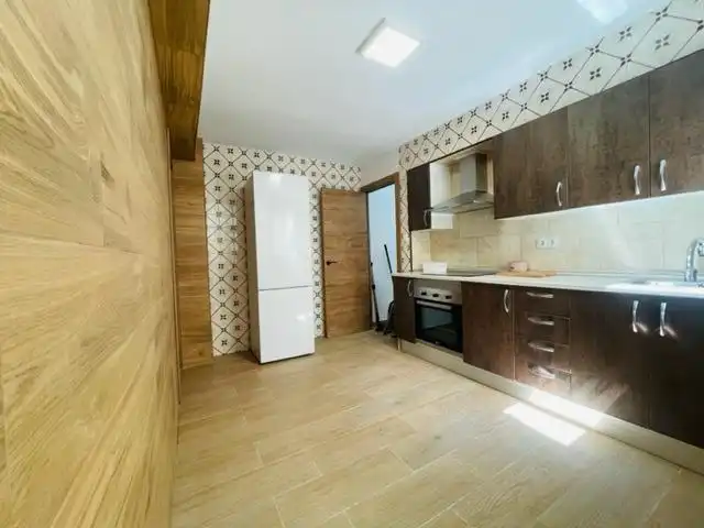 Cocina de Piso de alquiler en Elche / Elx con Terraza, Amueblado y Balcón
