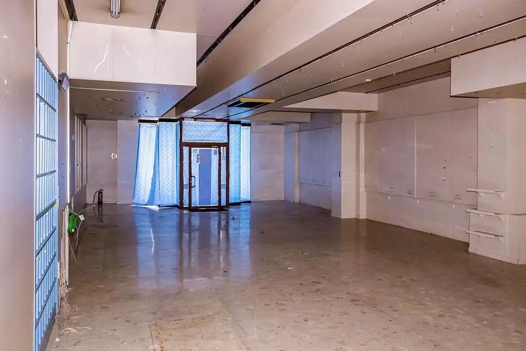 Local comercial en venda a Alcalde Porqueres, imagen 17