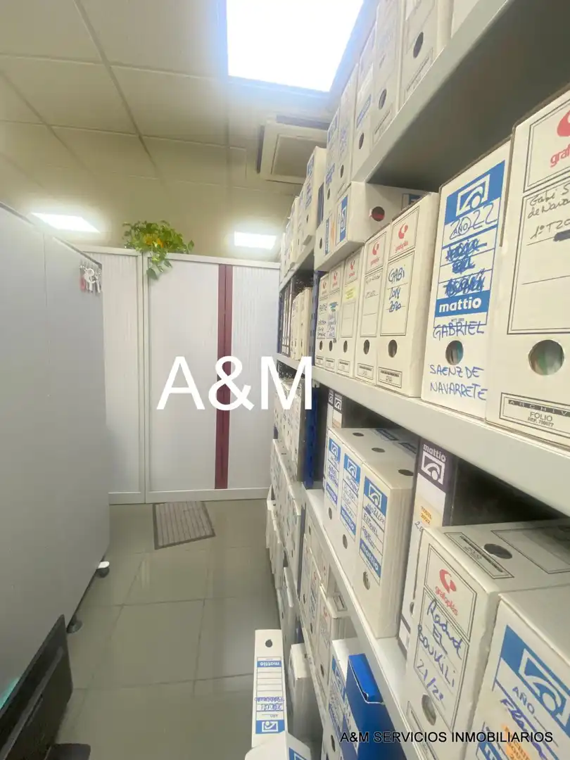 Office for sale in Vitoria - Gasteiz  with Air Conditioner