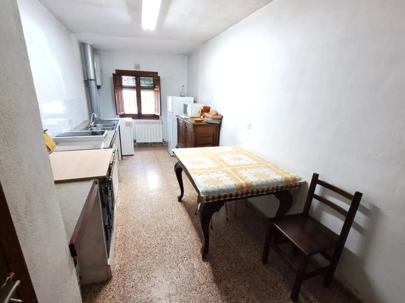 Cuina de Finca rústica en venda en Rodezno amb Calefacció, Terrassa i Moblat
