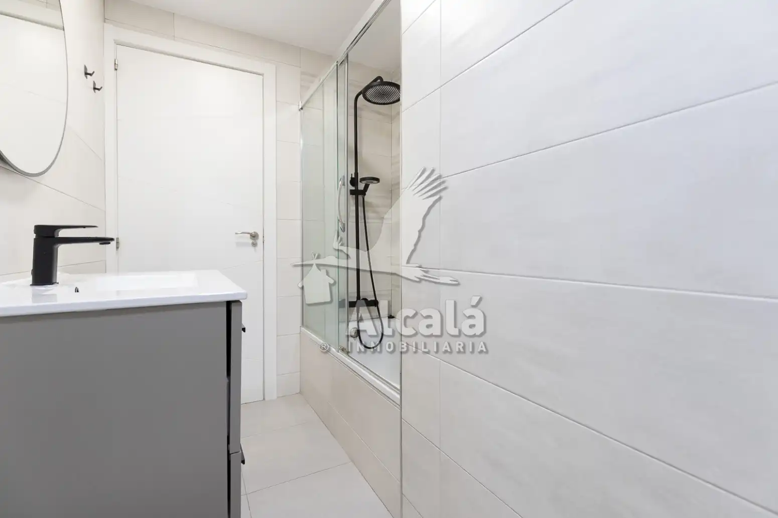 Baño de Piso en venta en Alcalá de Henares con Aire acondicionado, Calefacción y Terraza
