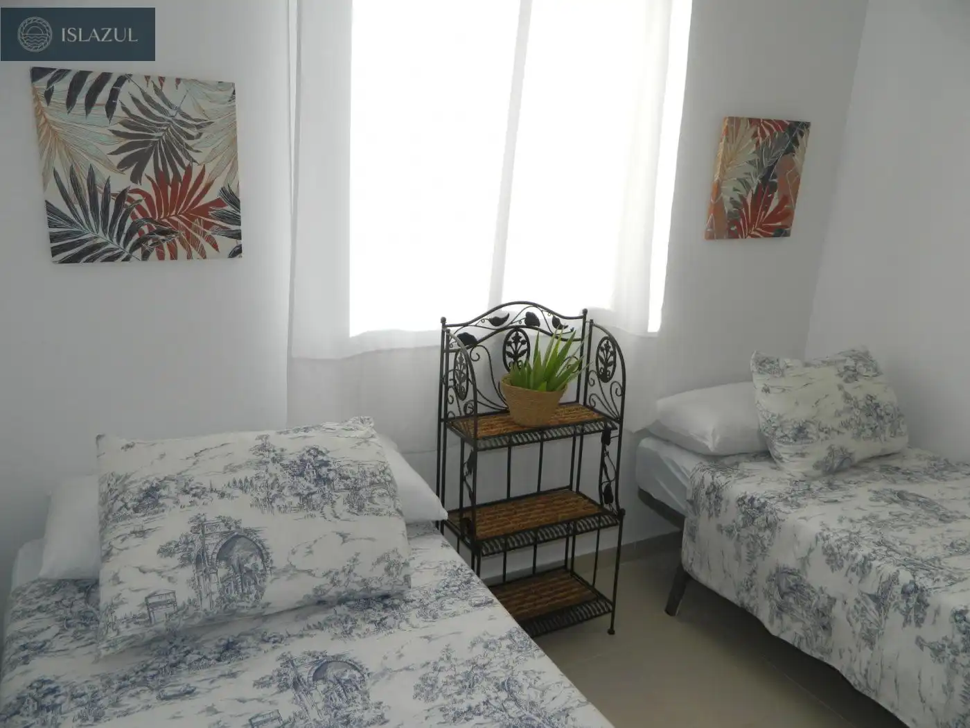 Habitación de Dúplex de alquiler en Isla Cristina con Terraza, Balcón y Piscina comunitaria