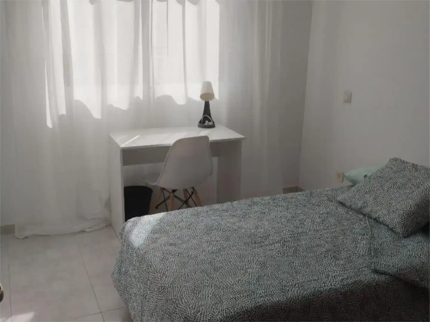 Dormitori de Casa adosada per a compartir en Ciempozuelos amb Aire condicionat, Piscina i Moblat