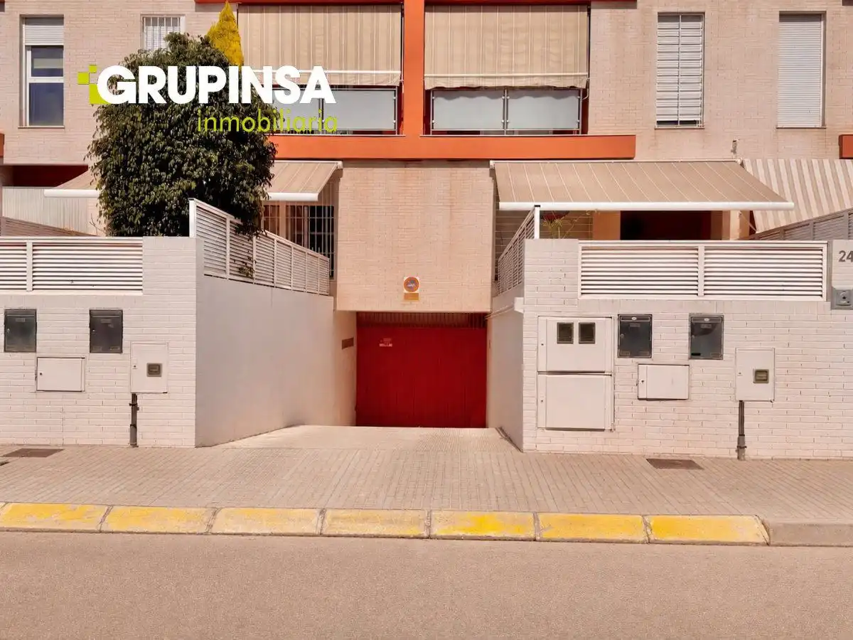 Vista exterior de Casa o chalet en venta en Almazora / Almassora con Aire acondicionado, Calefacción y Jardín privado