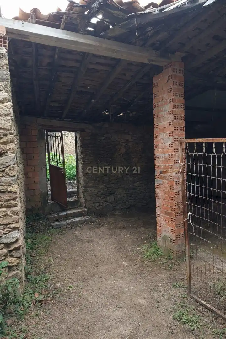 Casa adosada en venta en Herrera de Alcántara con Trastero