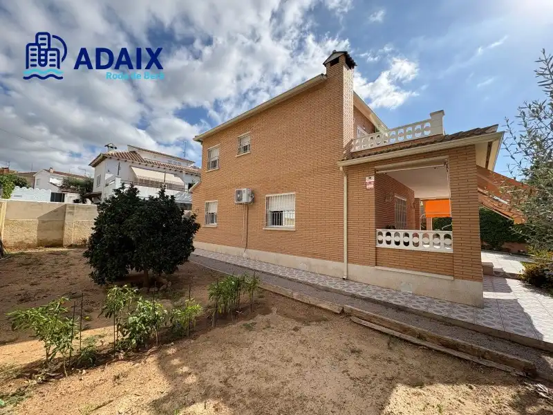 Exterior view of Houses for sale in Roda de Berà  with Air Conditioner, Heating and Terrace