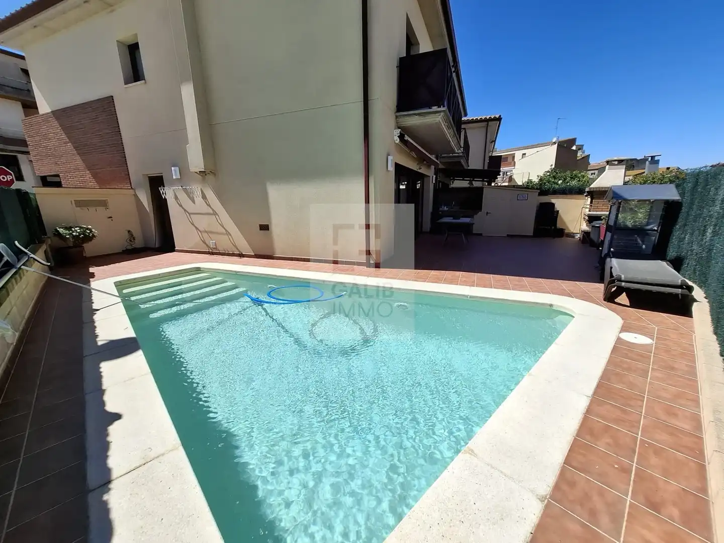Swimming pool of Single-family semi-detached for sale in Vila-sacra  with Air Conditioner, Heating and Terrace