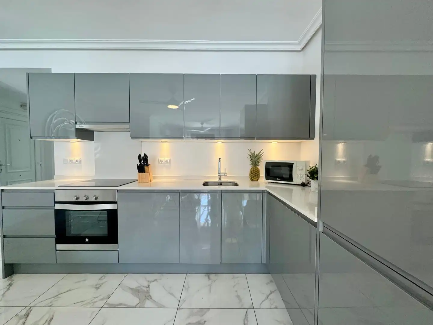 Cocina de Apartamento en venta en Marbella con Aire acondicionado, Terraza y Piscina