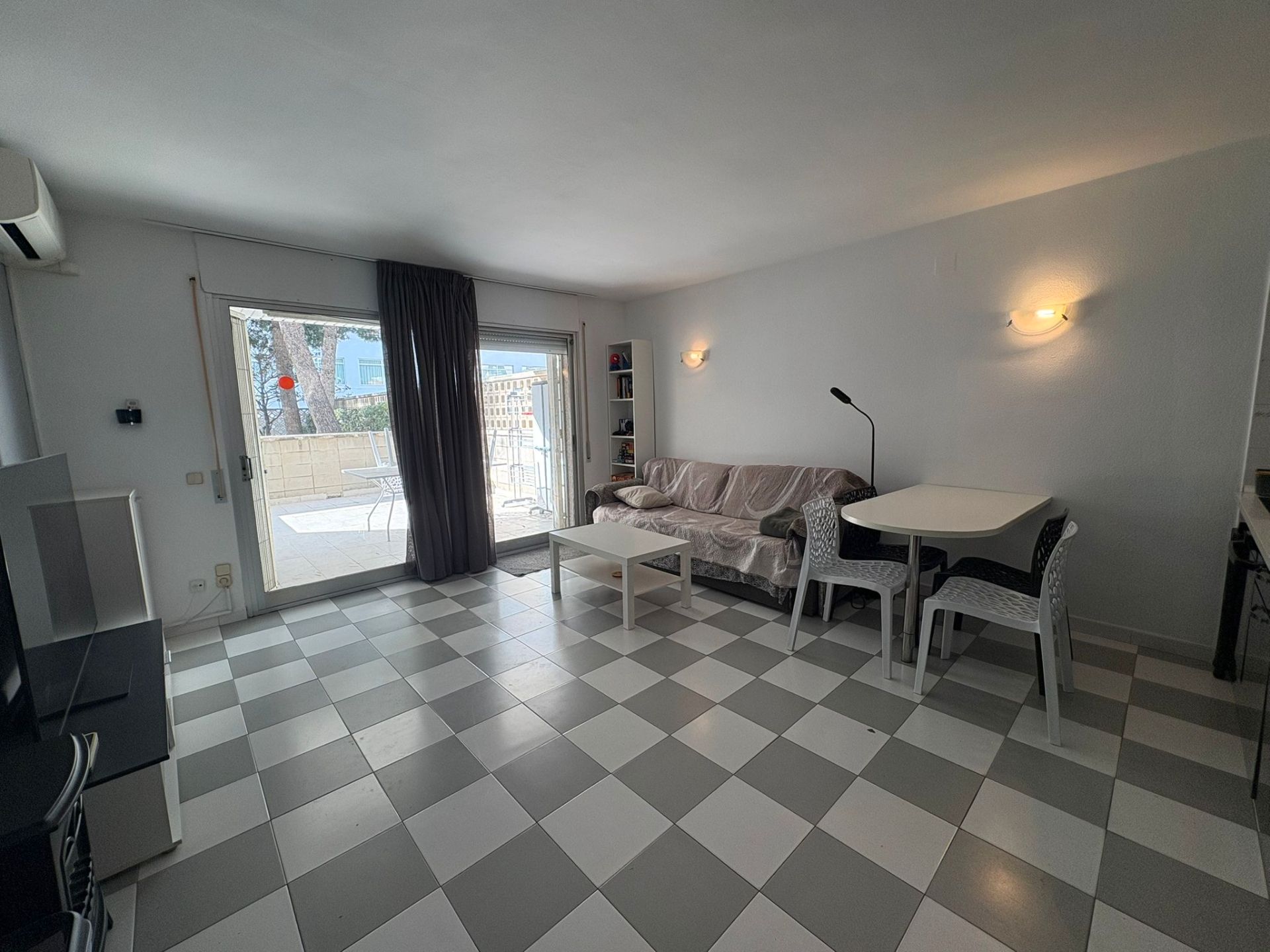 Living room of Flat for sale in Salou  with Air Conditioner, Heating and Terrace