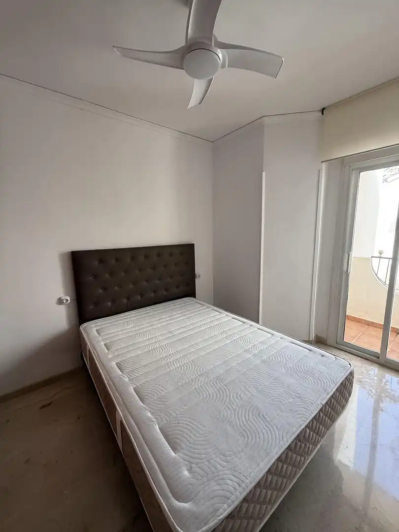 Habitación de Casa adosada en venta en Marbella con Jardín privado, Terraza y Trastero