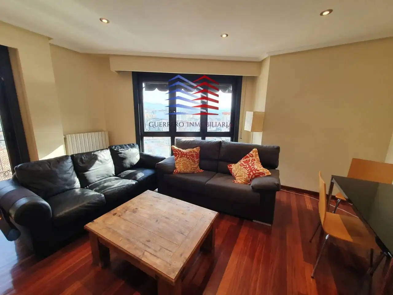 Wohnzimmer von Wohnung zur Miete in Ourense Capital  mit Heizung, Parkett und Terrasse