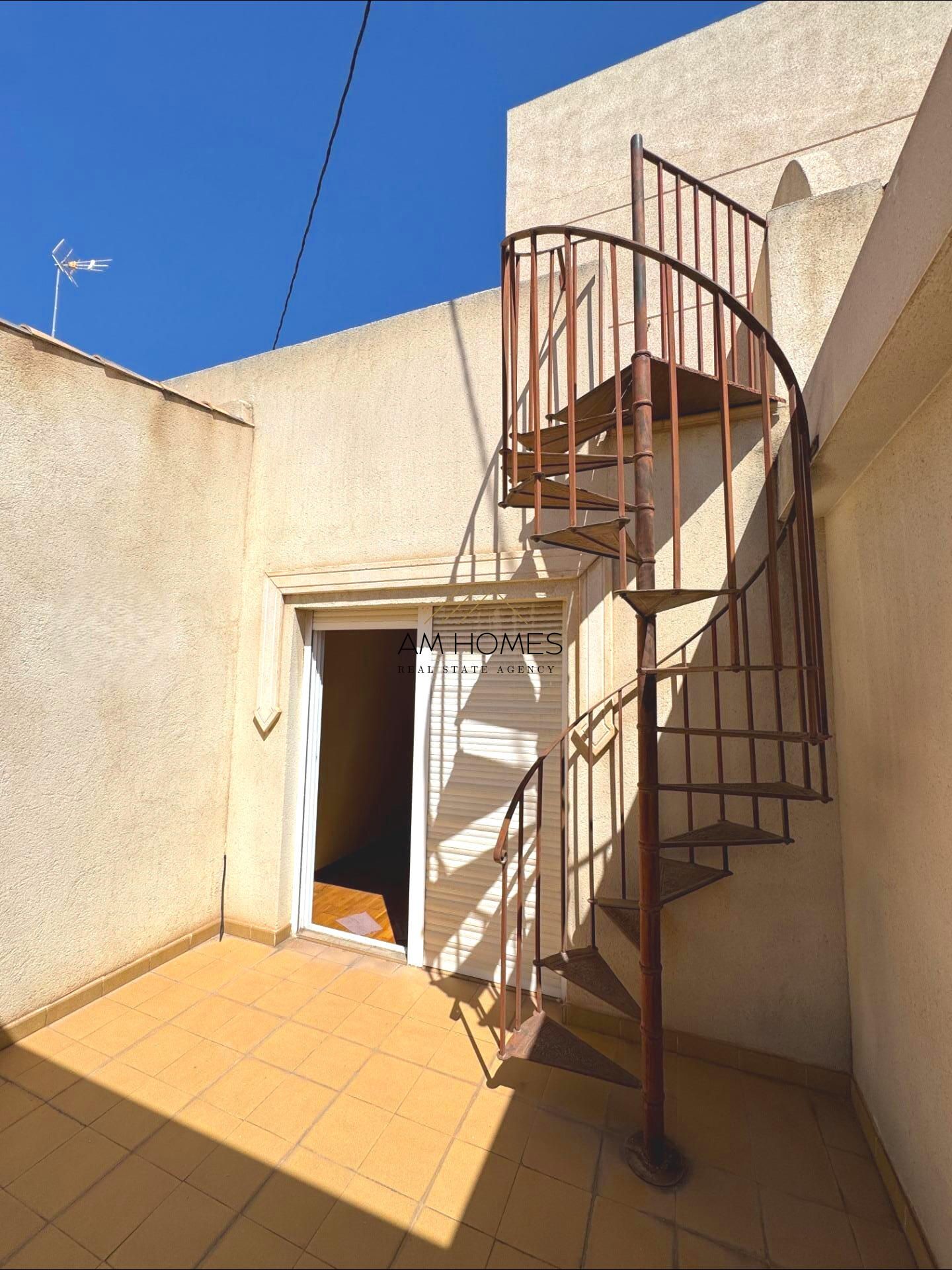 Balcony of Attic for sale in Alicante / Alacant  with Terrace and Storage room