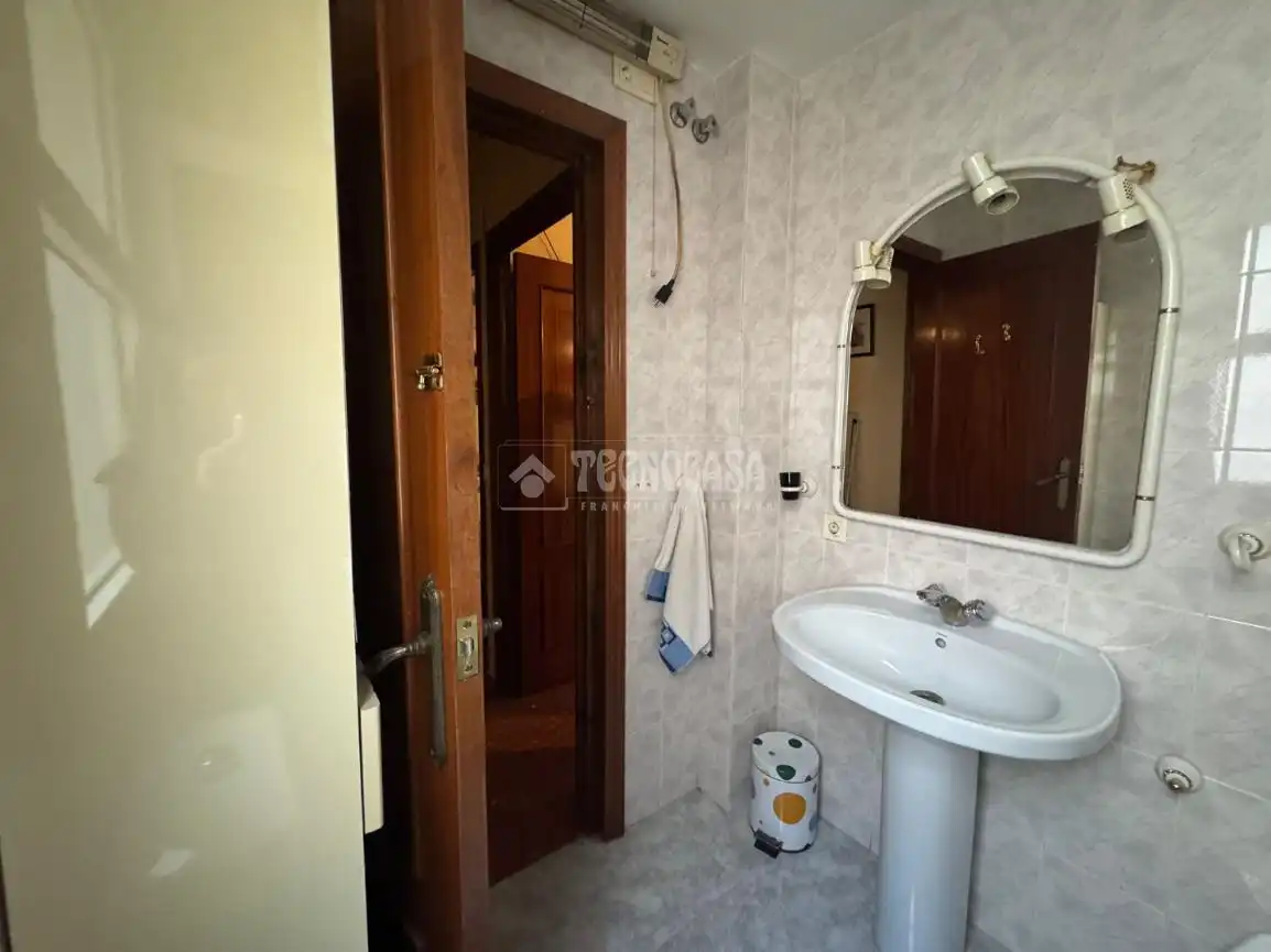 Flat with lift for sale in La Carolina, imagen 9