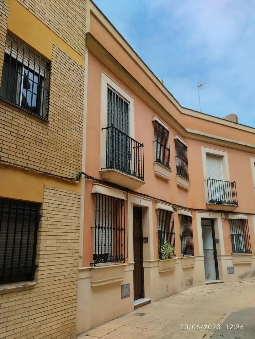 Vista exterior de Casa adosada en venta en Palma del Río