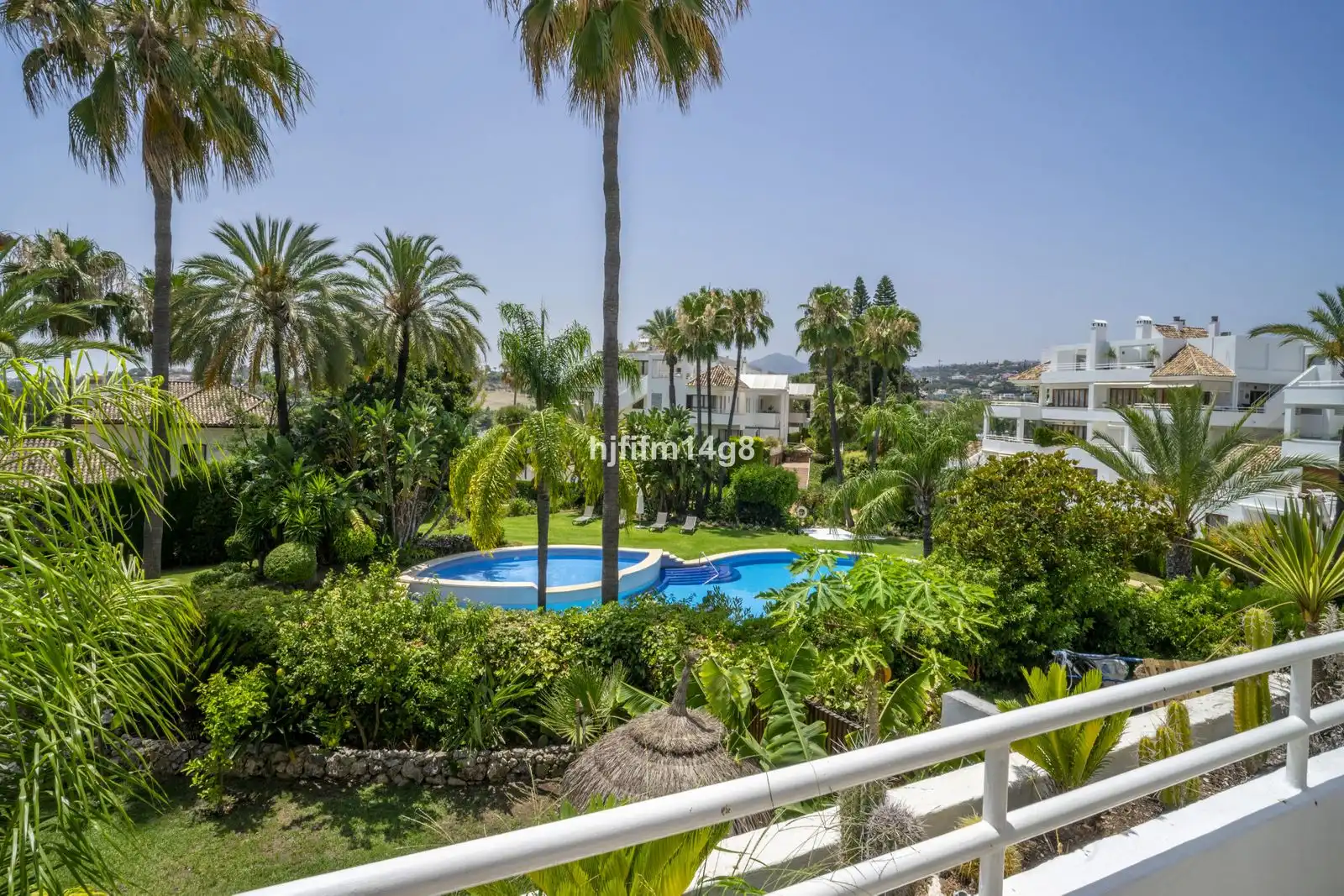 Jardín de Piso en venta en Marbella con Aire acondicionado, Trastero y Amueblado