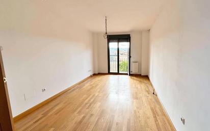 Dormitori de Apartament en venda en Villaquilambre amb Calefacció, Parquet i Terrassa