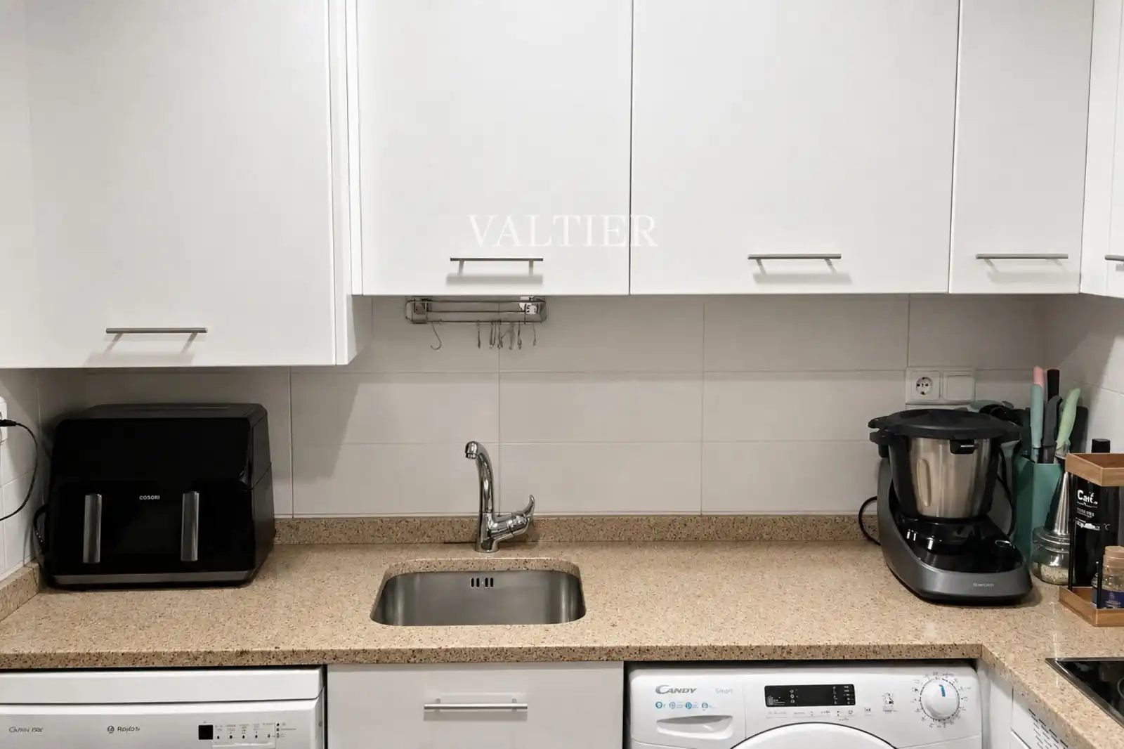 Kitchen of Attic for rent in Madrid  with Air Conditioner and Terrace