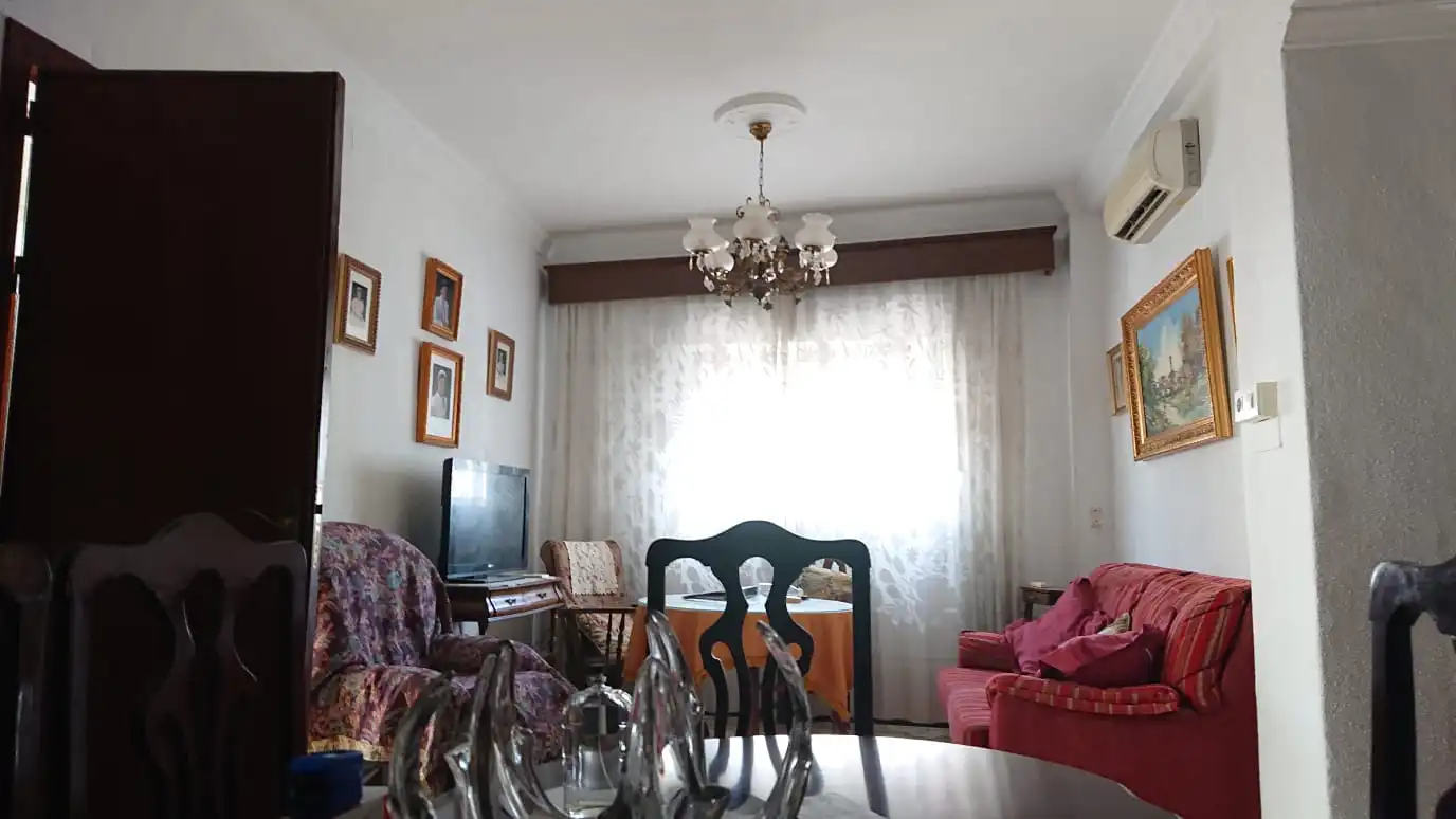 Haus zum Verkauf in Calle Jacinto Benavente 16, imagen 2