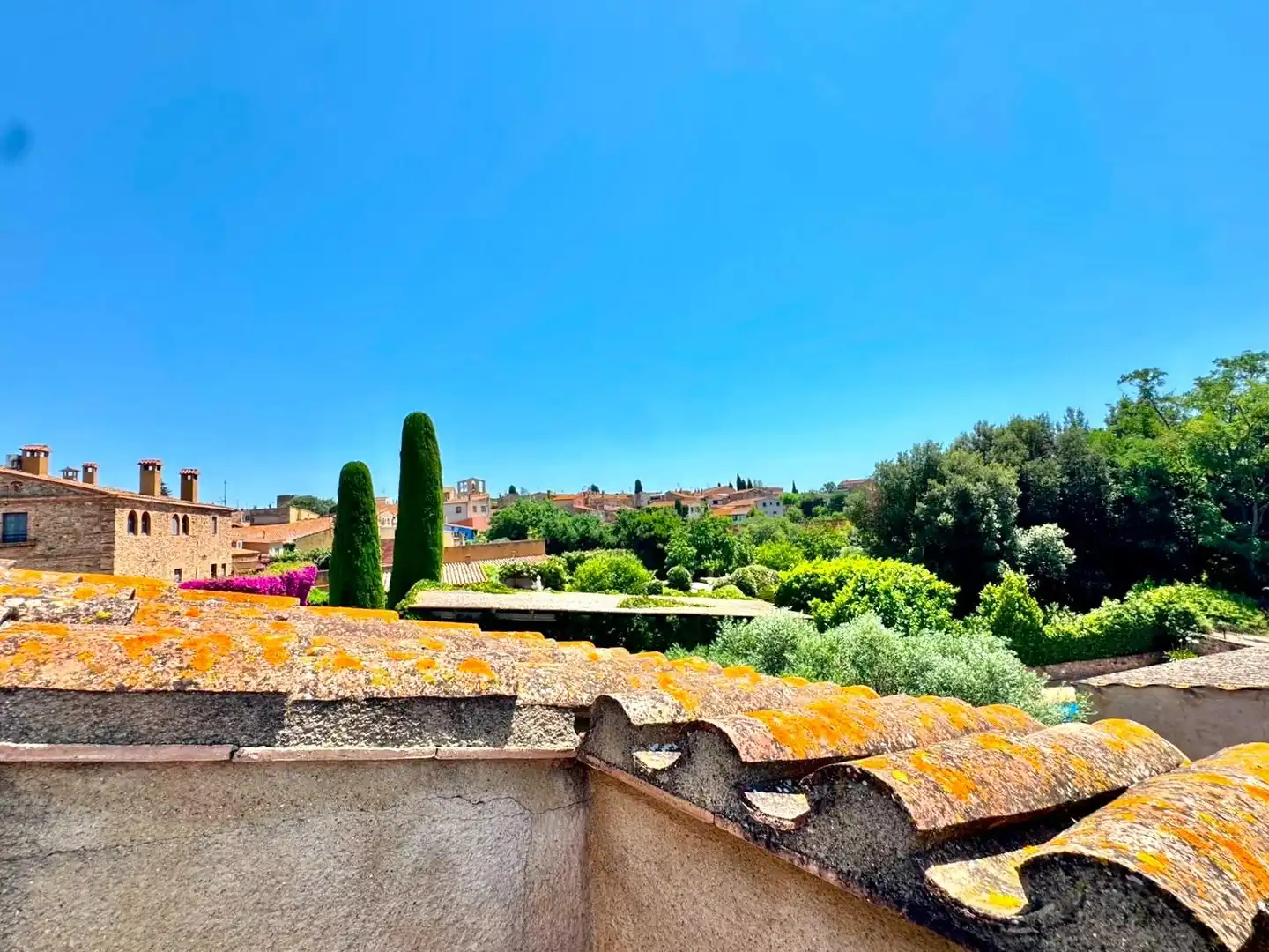 Vista exterior de Casa o xalet en venda en Ullastret amb Aire condicionat, Calefacció i Jardí privat