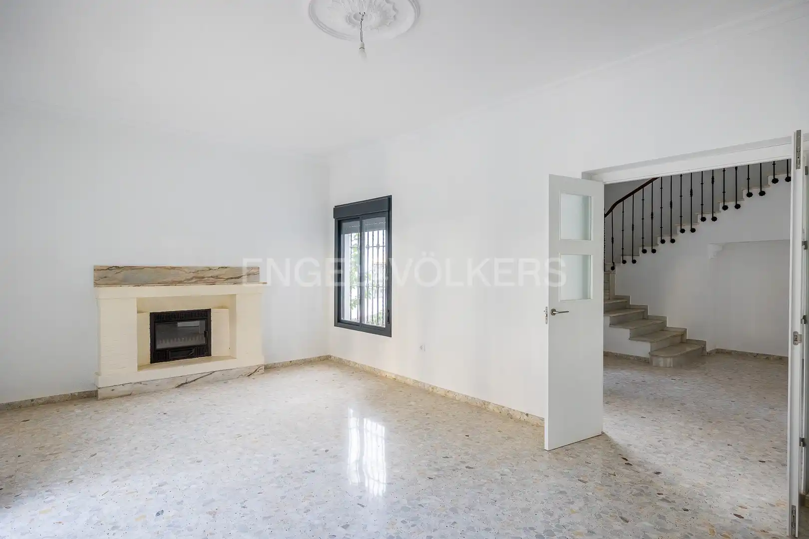 Casa o xalet en venda en Alcalá de Guadaira amb Calefacció, Jardí privat i Terrassa