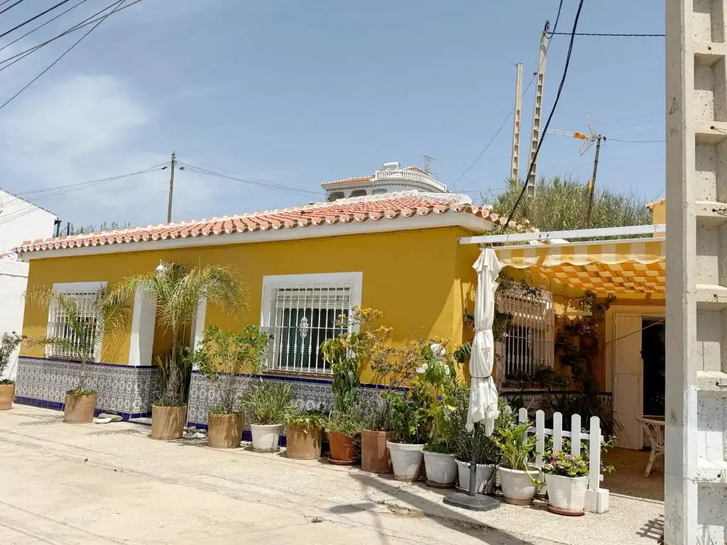 House with garden for sale in Lagos, imagen 3