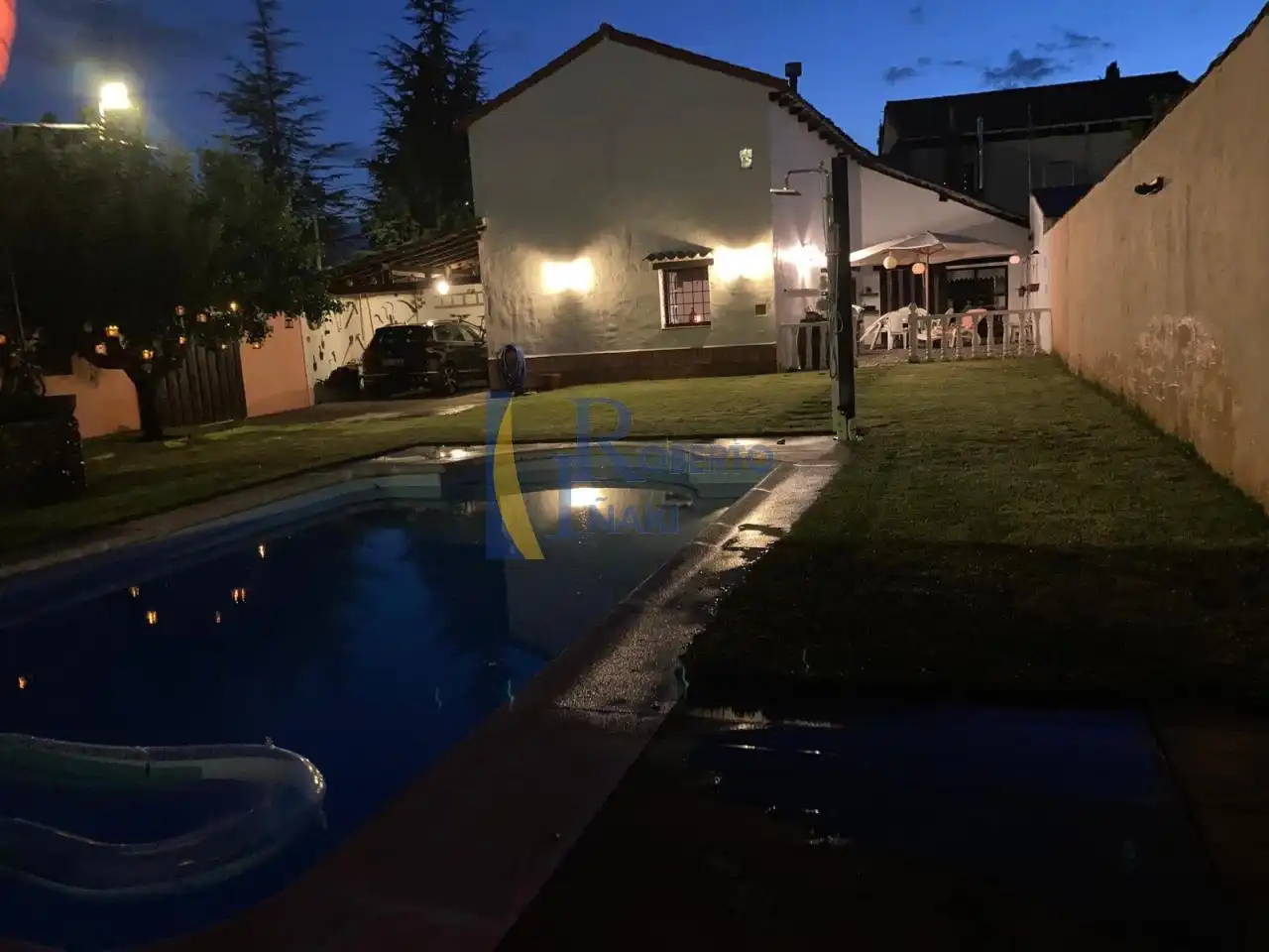 Piscina de Casa o chalet en venta en Cubillas de los Oteros con Calefacción, Jardín privado y Piscina