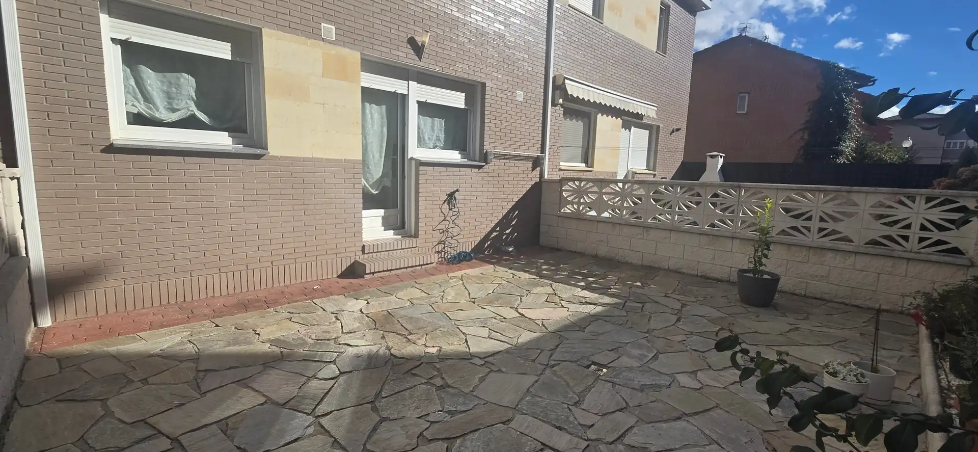 Terrassa de Casa adosada en venda en Guardo amb Jardí privat i Moblat